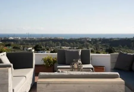 Villa Boho-style In A Quiet Cul-de-sac